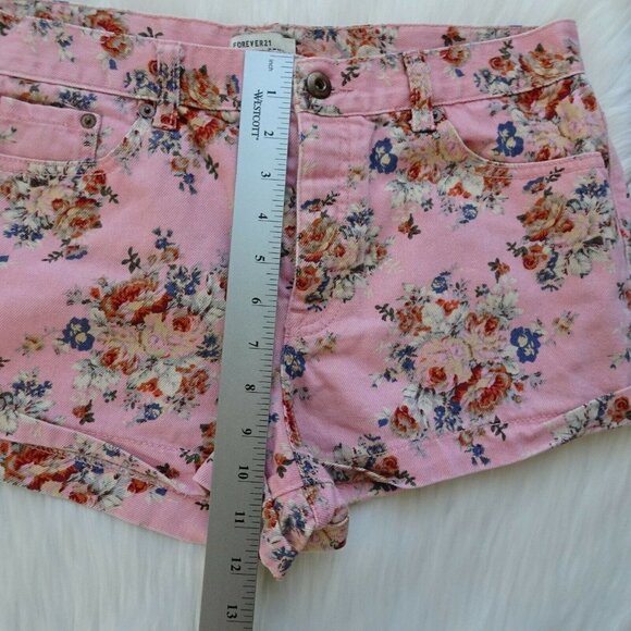 💰3/$25 Forever 21 Women's Floral Denim Jean Shorts Button Fly Pink Festival 30 - Picture 11 of 12